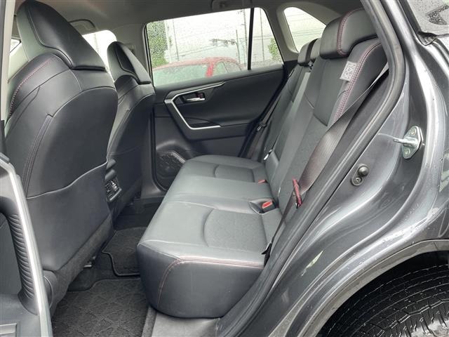 Toyota RAV4 2022 7361000-13