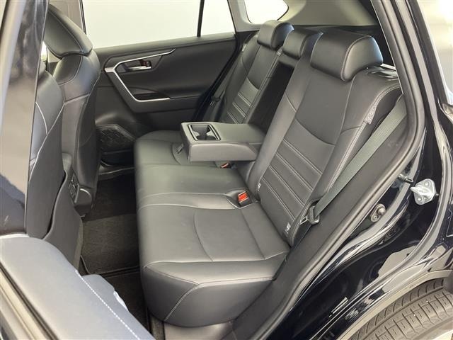Toyota RAV4 2021 7361005-9