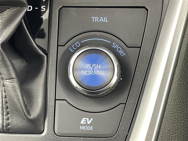 Toyota RAV4 2022 7361045-13