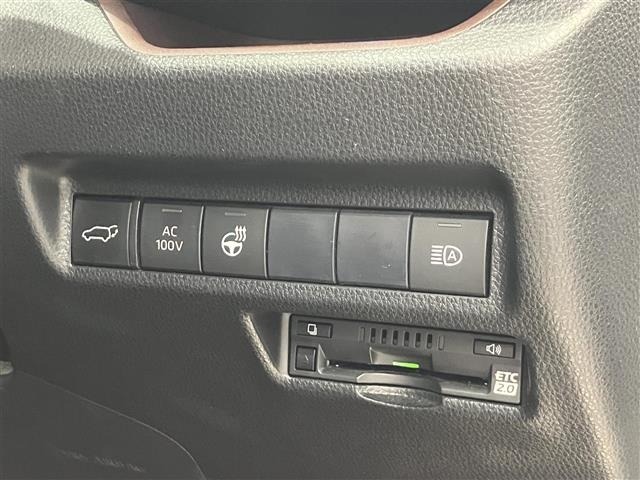 Toyota RAV4 2021 7361059-12