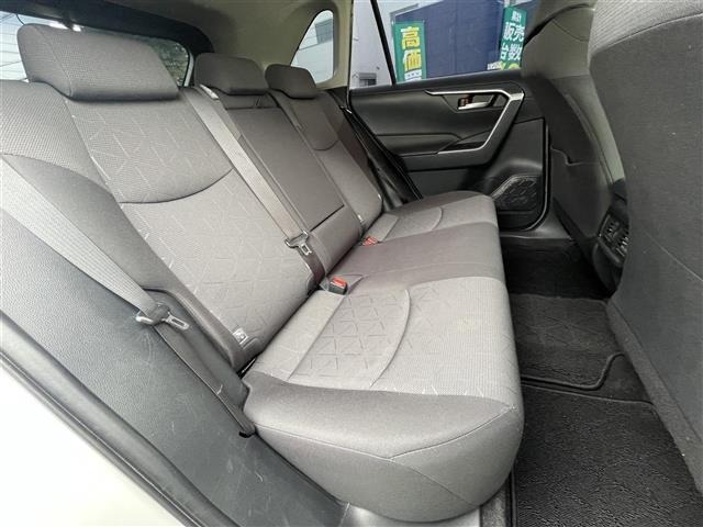Toyota RAV4 2021 7361060-12