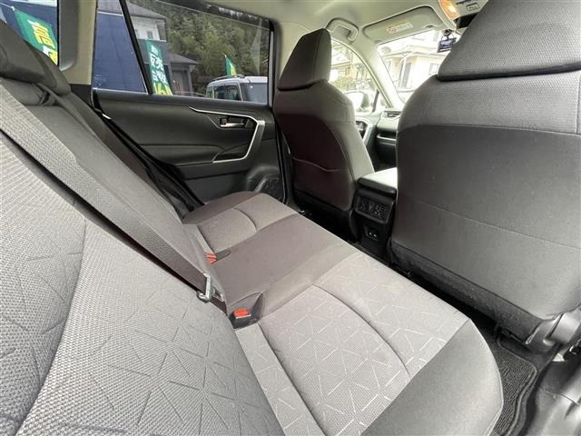 Toyota RAV4 2021 7361060-13
