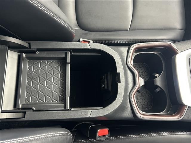 Toyota RAV4 2019 7361089-22