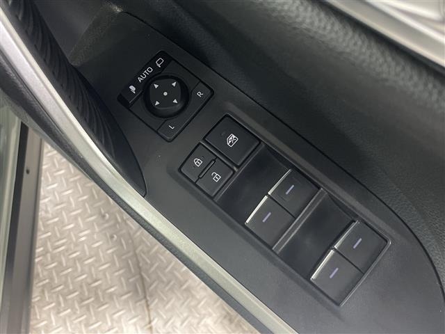 Toyota RAV4 2023 7361095-11