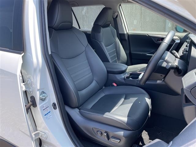 Toyota RAV4 2021 7361106-2