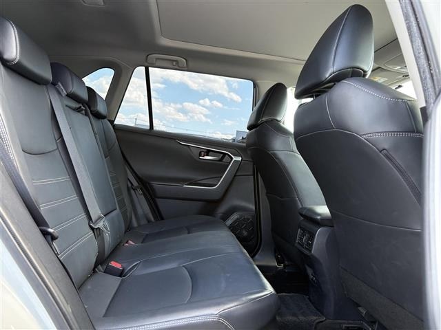 Toyota RAV4 2019 7361122-12