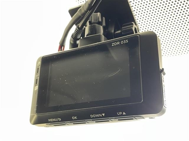 Toyota RAV4 2022 7361134-1
