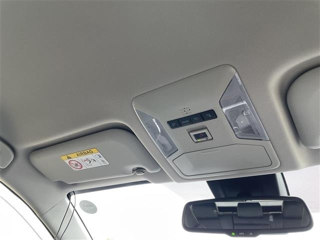 Toyota RAV4 2022 7361135-13