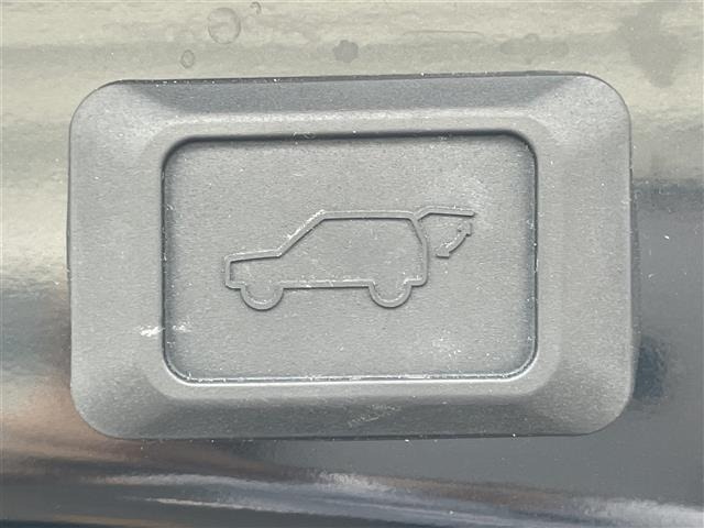 Toyota RAV4 2022 7361135-23