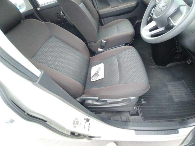 Toyota ROOMY 2022 7353840-10