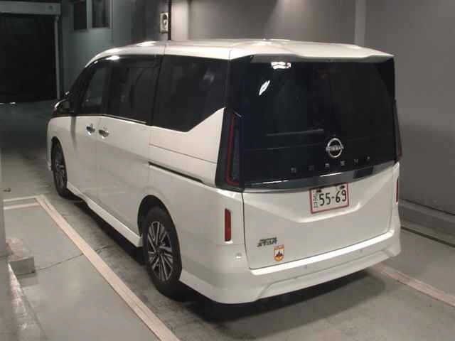 Nissan SERENA 2025 7355891-1