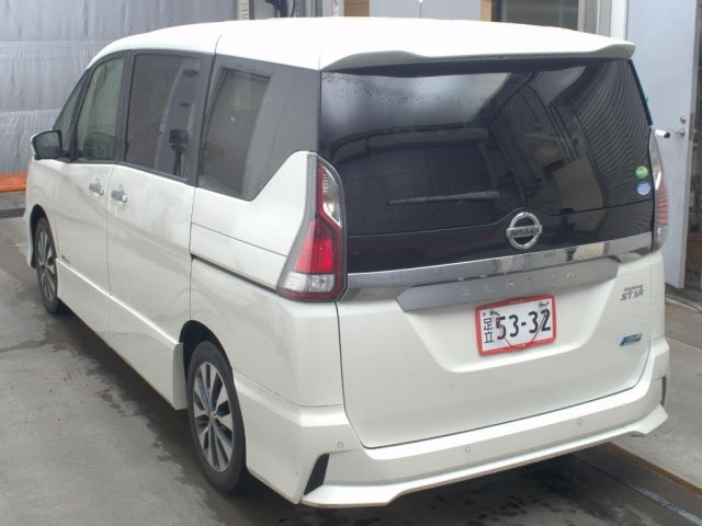Nissan SERENA 2017 7355976-1