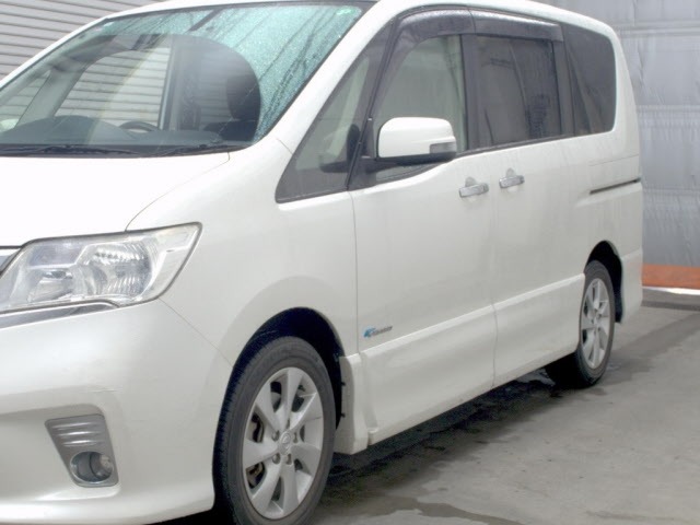 Nissan SERENA 2013 7355993-4