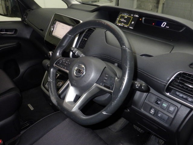 Nissan SERENA 2016 7355994-3
