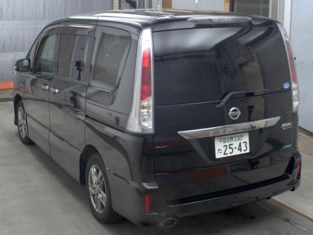 Nissan SERENA 2011 7356001-1