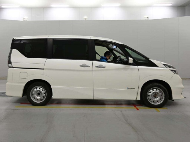 Nissan SERENA 2018 7356043-3
