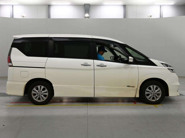 Nissan SERENA 2018 7356057-3