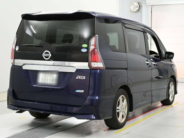 Nissan SERENA 2017 7356058-1