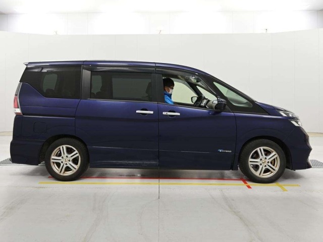 Nissan SERENA 2017 7356058-3