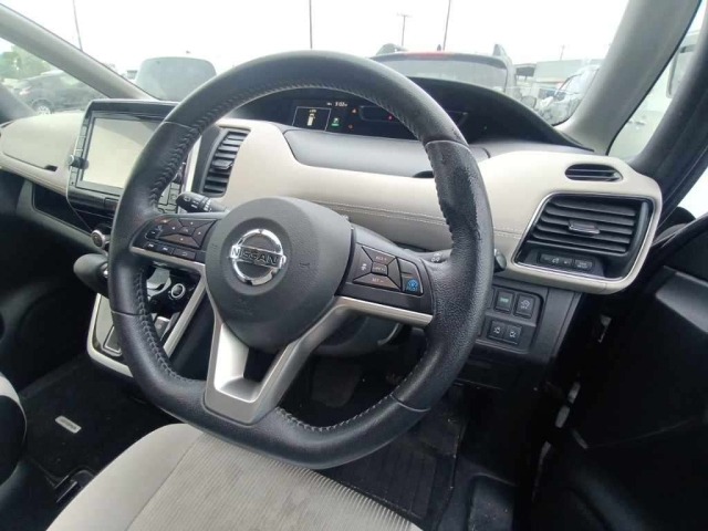 Nissan SERENA 2017 7356058-9