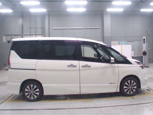 Nissan SERENA 2016 7356076-3