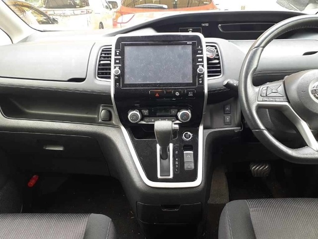 Nissan SERENA 2016 7356076-9