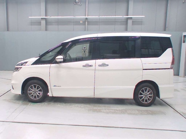Nissan SERENA 2018 7356092-4