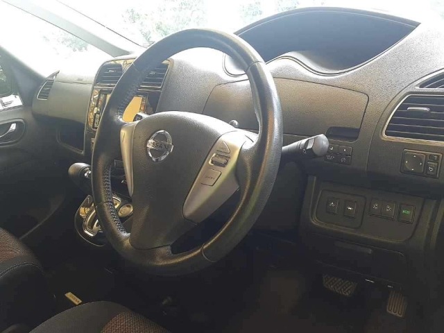 Nissan SERENA 2015 7356093-7