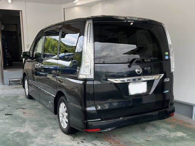 Nissan SERENA 2014 7356159-1