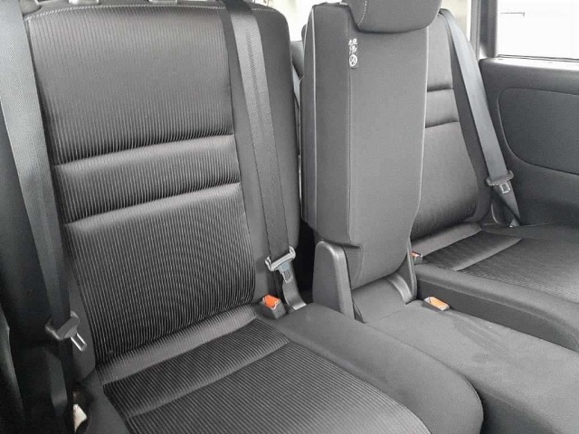 Nissan SERENA 2017 7356211-11