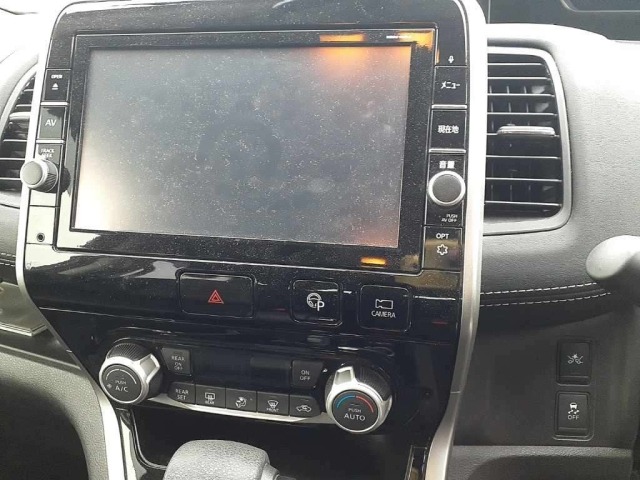 Nissan SERENA 2017 7356211-12