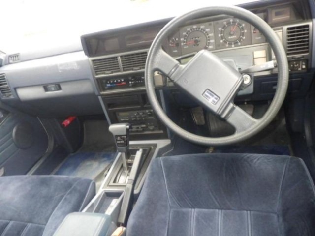 Nissan SKYLINE 1989 7355549-3