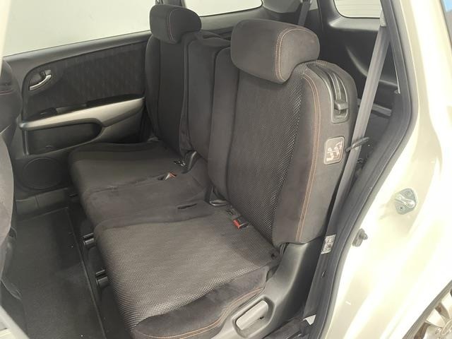 Honda STREAM 2011 7361534-10