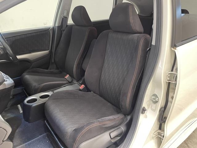 Honda STREAM 2011 7361534-7