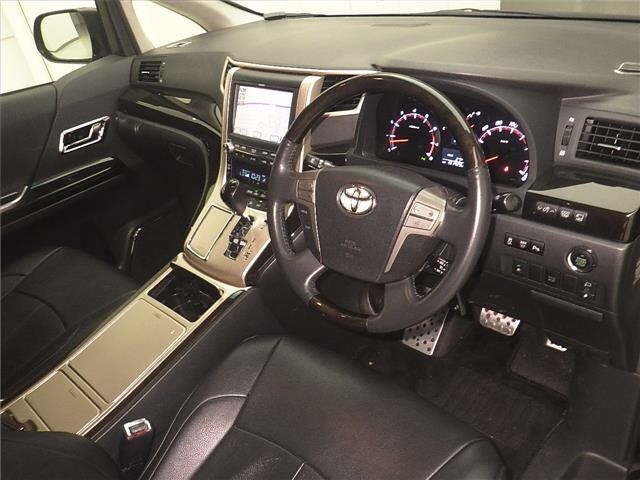 Toyota VELLFIRE 2013 7353649-3