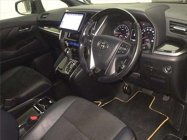 Toyota VELLFIRE 2017 7353664-3