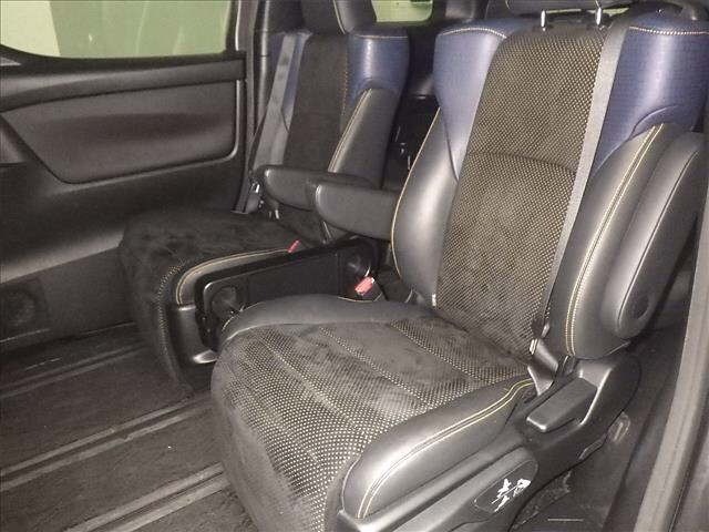 Toyota VELLFIRE 2017 7353664-7