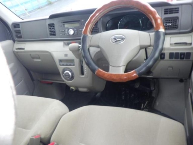 Daihatsu ATRAI WAGON 2015 7367444-3