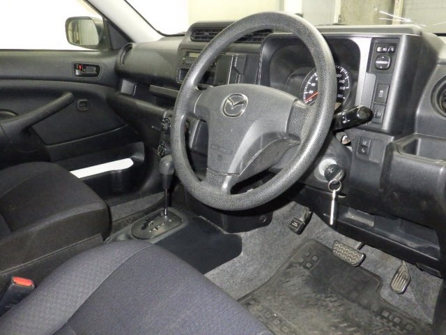 Mazda FAMILIA VAN 2018 7362272-3