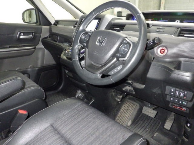 Honda FREED 2018 7363589-3