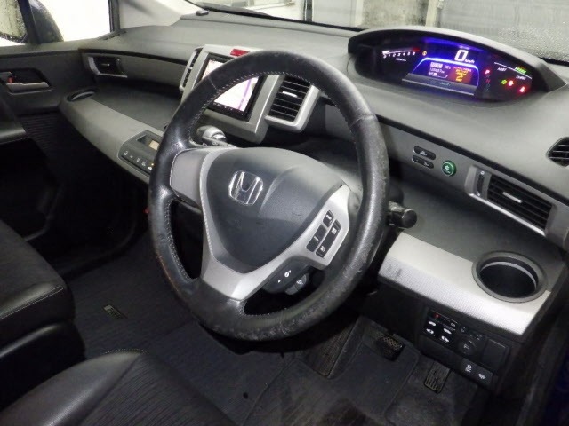 Honda FREED 2012 7363598-3