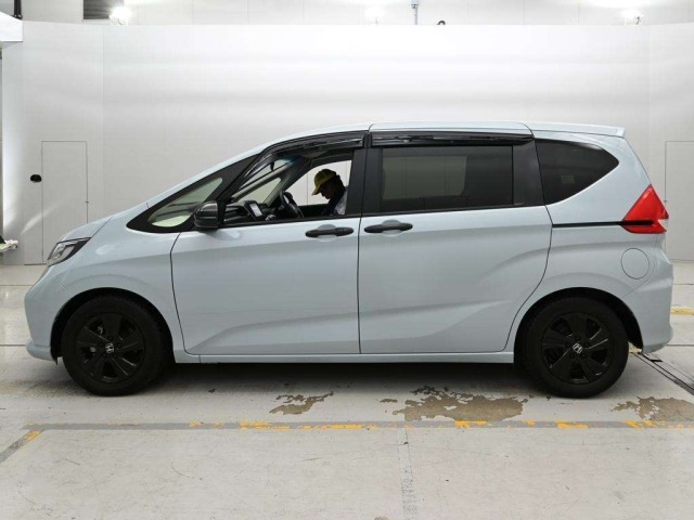Honda FREED 2023 7363807-4