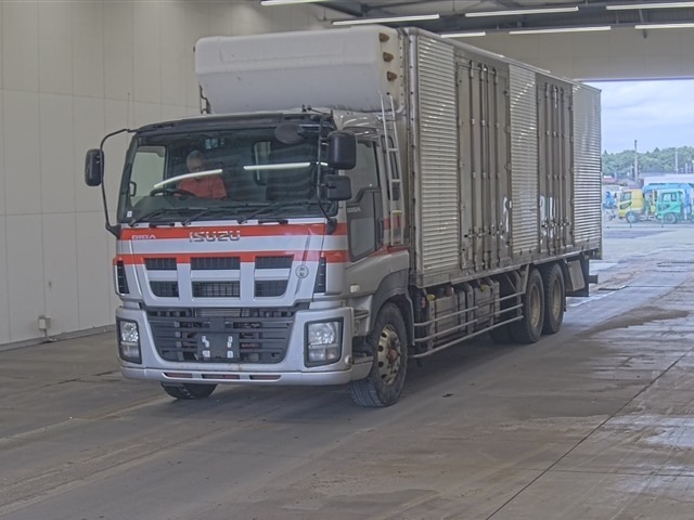 Isuzu GIGA 2015 7369967-0