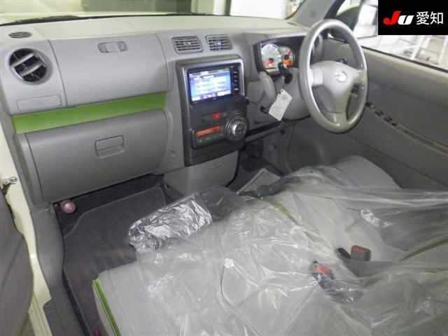 Daihatsu MOVE CONTE 2015 7372210-3