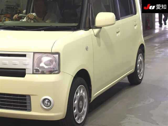 Daihatsu MOVE CONTE 2015 7372210-7