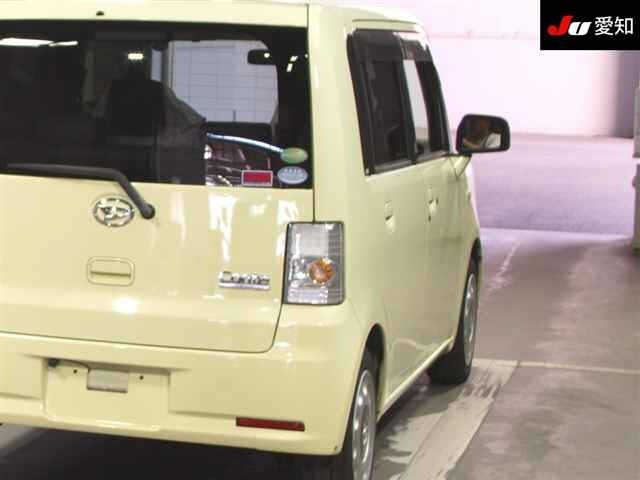 Daihatsu MOVE CONTE 2015 7372210-8