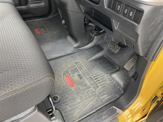 Suzuki SPACIA 2019 7372213-23