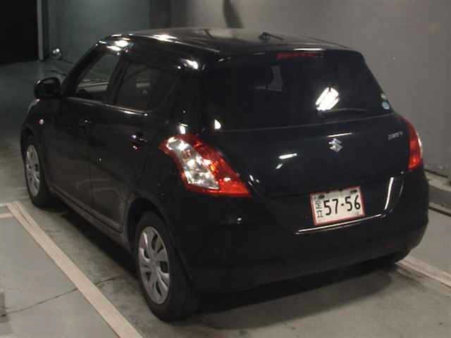 Suzuki SWIFT 2017 7370935-1