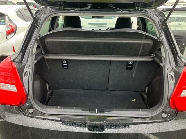 Suzuki SWIFT 2017 7370965-8