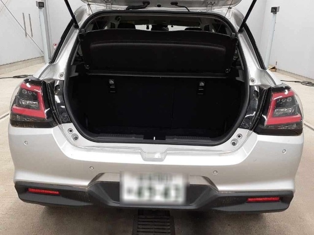 Suzuki SWIFT 2024 7370993-11